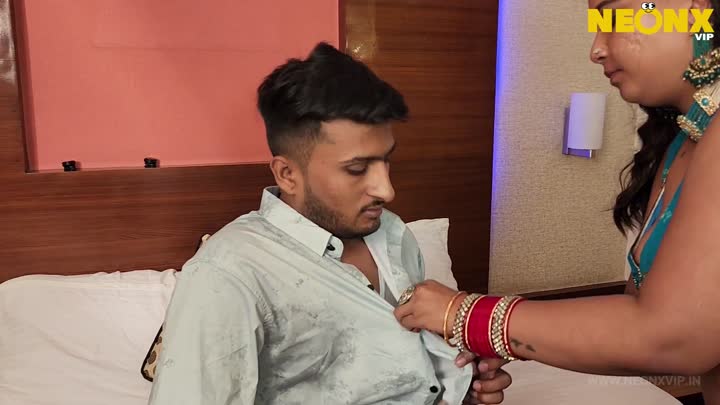 Screenshot Of Alone Bhabhi (2024) Hindi NeonX Short Films